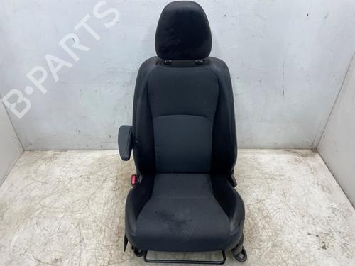 Used Left front seat TOYOTA YARIS (_P13_) 1.5 Hybrid (NHP130_, NHP130) (101 hp) 31050308
