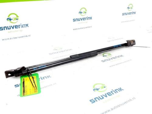 Used Tailgate lift support Tailgate lift support OPEL MOKKA / MOKKA X (J13) 1.4 (_76) (140 hp) 40570645 40570645