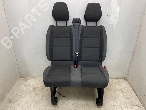 right-front-seat-renault-master-iv-van-f8__-2024-34565749 main image