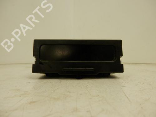Used Display monitor RENAULT MEGANE II (BM0/1_, CM0/1_) 1.5 dCi (BM02, BM13, BM2A, CM02, CM13) (101 hp) 15294720