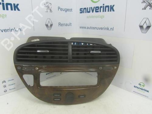 Used Air vent Air vent PEUGEOT 607 (9D, 9U) 3.0 V6 24V (207 hp) 40594239 40594239
