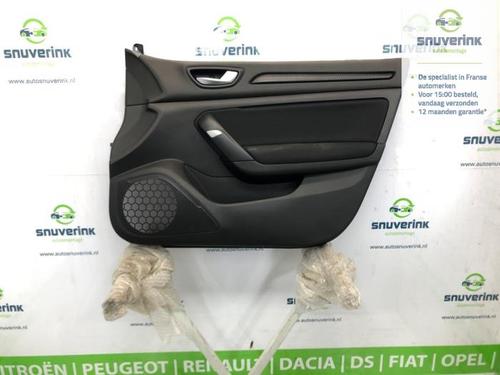 front-right-panel-renault-megane-iv-grandtour-k9amn_-2016-40580365 main image