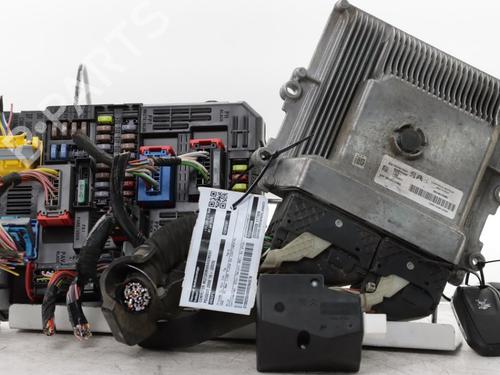 Used Engine control unit (ECU) Engine control unit (ECU) 31592470 31592470