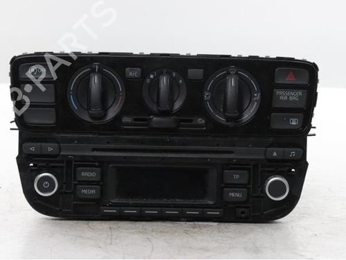 Used Radio Radio VW UP! (121, 122, BL1, BL2, BL3, 123) 1.0 (60 hp) 38111097 38111097