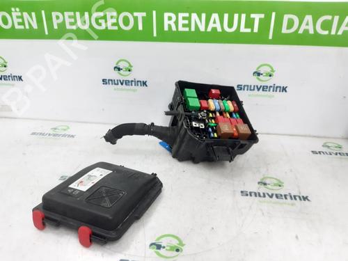 Used Fuse box PEUGEOT 2008 II (UD_, US_, UY_, UJ_, UR_, UC_) 1.2 PureTech 130 (USHNS, URHNS) (130 hp) 21193958