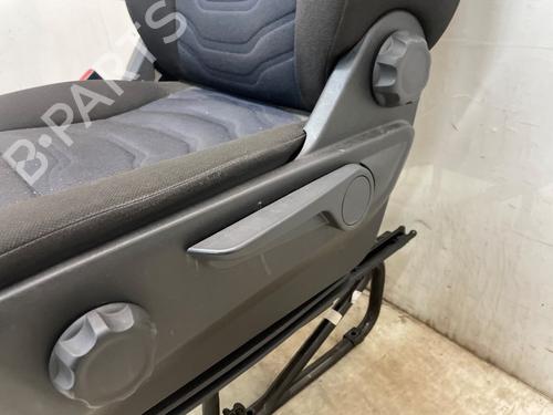 Left front seat IVECO DAILY VI Platform/Chassis 33S14, 35S14, 35C14, 38S14 | BP34567213C15 - Image 6