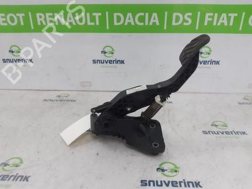 Clutch pedal RENAULT CLIO V (B7_) 1.0 TCe 100 (B7MT) | BP25379268I13