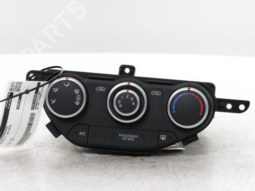 Used Climate control Climate control 37461790 37461790