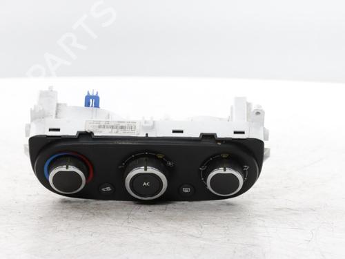 Used Climate control Climate control RENAULT CLIO IV Grandtour (KH_) 0.9 TCe 90 (90 hp) 34567662 34567662