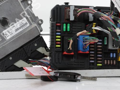 engine-control-unit-ecu-citroen-c3-iii-sx-2016-38459938 main image