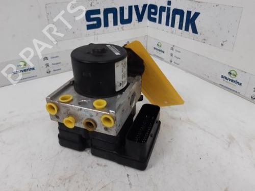 Used ABS pump RENAULT TWINGO II (CN0_) 1.2 (CN0D) (58 hp) 10784273