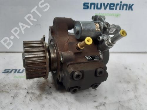 Used Injection pump VOLVO V40 Hatchback (525) D2 (114 hp) 30185503