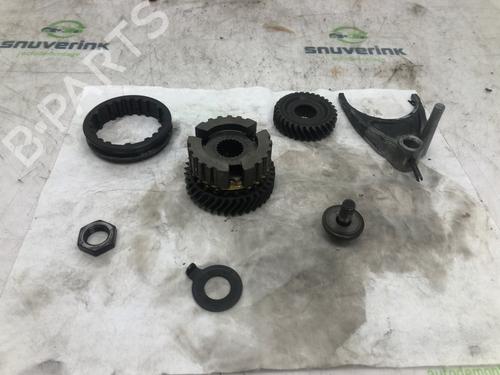 Altro Altro RENAULT TWINGO II (CN0_) 1.2 16V (CN04, CN0B) (75 hp) 34562427 34562427