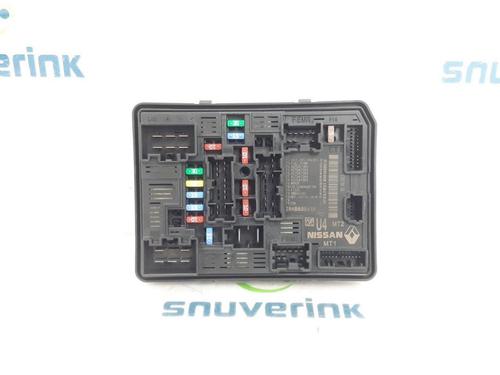 Used Fuse box RENAULT CLIO V (B7_) 1.0 TCe 100 (B7MT) (101 hp) 19102849