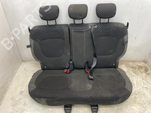 rear-seat-renault-captur-i-j5_-h5_-2013-34423426 main image