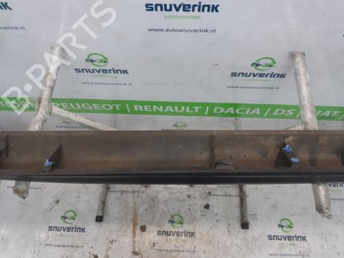 Left sideskirt CITROËN C4 CACTUS 1.2 VTi 82 | BP16479943C115 