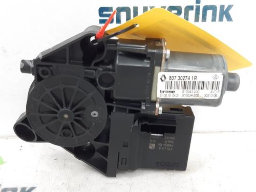Used Electronic module RENAULT SCÉNIC III (JZ0/1_) 2.0 16V (JZ0G, JZ0P, JZ1E, JZ1P) (140 hp) 13651933