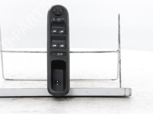 switch-peugeot-5008-0u_-0e_-2009-2010-2011-2012-2013-2014-2015-2016-2017-34566948 main image