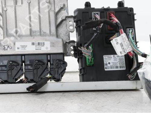 Used Engine control unit (ECU) Engine control unit (ECU) RENAULT SCÉNIC IV (J9_) 1.2 TCe 130 (130 hp) 36806165 36806165