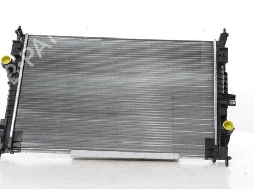 Used Water radiator Water radiator PEUGEOT 3008 II SUV (MC_, MR_, MJ_, M4_) 1.2 THP/ PureTech 130 (MRHNSM, MRHNSU, MRHNSJ, MRHNYW,... (131 hp) 37660122 37660122