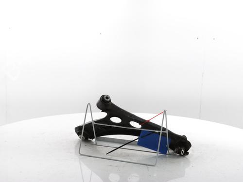 Højre fortil bærearm PEUGEOT 208 II (UB_, UP_, UW_, UJ_) 1.2 PureTech 100 | BP30757622M13