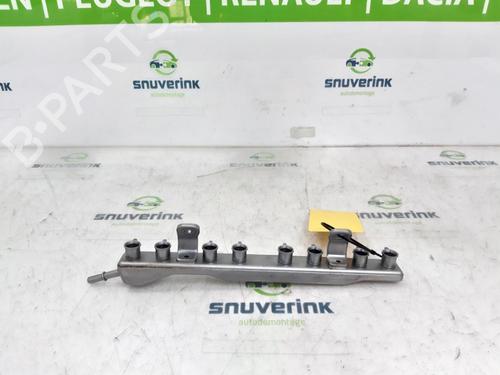 Used Injection rail Injection rail 17764189 17764189