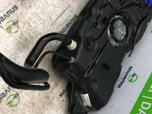 Fuel tank PEUGEOT 3008 II SUV (MC_, MR_, MJ_, M4_) 1.2 THP/ PureTech 130 (MRHNSM, MRHNSU, MRHNSJ, MRHNYW,... | BP21193189C62 