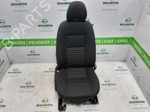 Used Right front seat VOLVO V50 (545) D2 (114 hp) 11931013