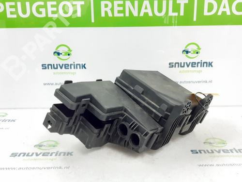 Used Fuse box Fuse box RENAULT KADJAR (HA_, HL_) 1.3 TCe 140 (HLNB, HLN1) (140 hp) 10806083 10806083