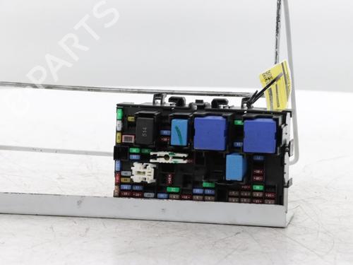 Used Fuse box Fuse box 31960481 31960481