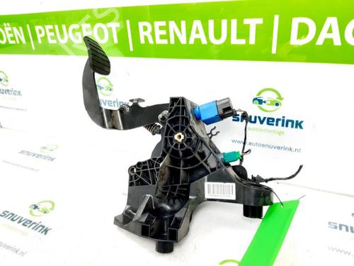 Pédale d'embrayage OPEL VIVARO B Van (X82) 1.6 CDTI (05) (140 hp) 16364836