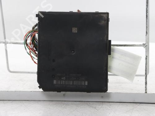 Used Fuse box OPEL MOVANO B Van (X62) 2.3 CDTI FWD (FV) (136 hp) 31960196