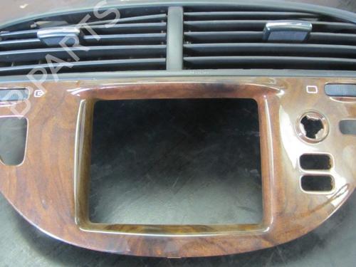 Used Air vent PEUGEOT 607 (9D, 9U) 2.2 HDi (133 hp) 21109762
