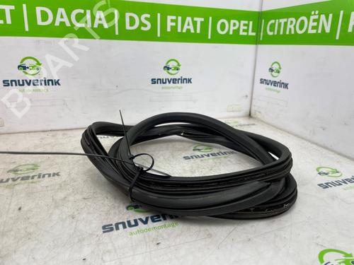 Used Rubber door seal PEUGEOT 108 1.0 VTi 72 (72 hp) 25009634