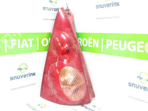 Used Left taillight Left taillight PEUGEOT 107 (PM_, PN_) 1.0 (68 hp) 10806256 10806256