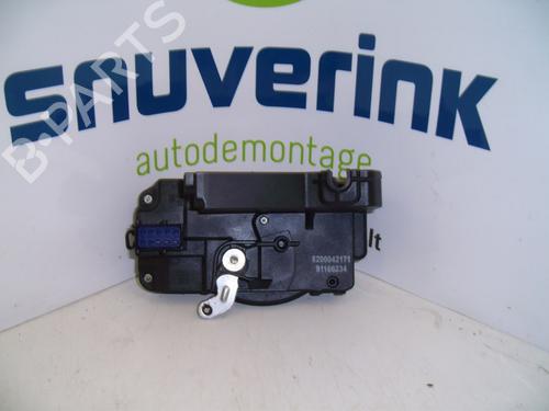 Høyre foran lås RENAULT TRAFIC II Van (FL) 2.0 dCi 115 (FL01, FL0U) (114 hp) 13188119