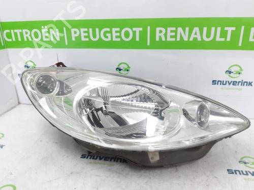 Used Right headlight Right headlight PEUGEOT 1007 (KM_) 1.4 HDi (68 hp) 40577074 40577074