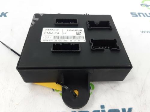 control-unit-renault-captur-i-j5_-h5_-15-dci-90-j5n4-j5m5-j5mw-j5m6-j5al-j5aj-231a04792r-2013-10802639 main image