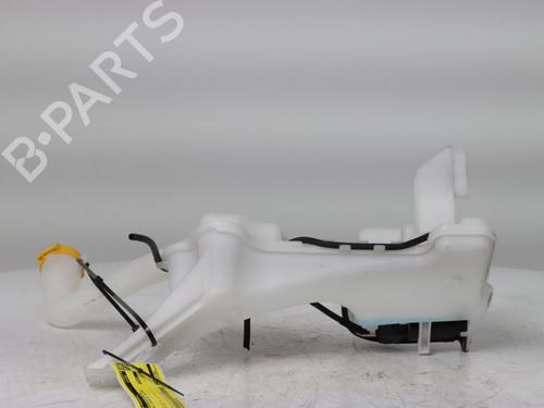 Used Windscreen washer tank RENAULT CAPTUR II (HF_) TCe 90 (HFM6) (91 hp) 31050321