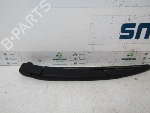 Used Rear windshield wiper arm RENAULT CAPTUR I (J5_, H5_) 1.5 dCi 110 (110 hp) 13189162