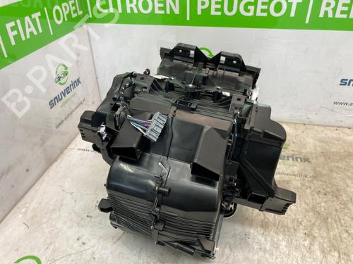 Used Heater matrix box Heater matrix box 30758581 30758581