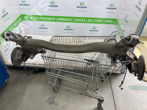 Used Rear axle Rear axle PEUGEOT 3008 II SUV (MC_, MR_, MJ_, M4_) 1.2 THP/ PureTech 130 (MRHNSM, MRHNSU, MRHNSJ, MRHNYW,... (131 hp) 21194037 21194037
