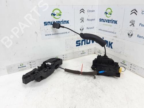 Vergrendeling rechts voor RENAULT MEGANE III Grandtour (KZ0/1) 1.5 dCi (KZ09, KZ0D, KZ1G, KZ29, KZ14, KZ1W, KZ10, KZ1F,... (110 hp) 10800492