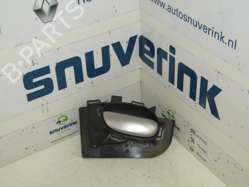 Poignée de toit intérieure PEUGEOT 206+ (2L_, 2M_) 1.4 i (73 hp) 24162450