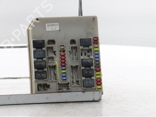 Used Fuse box Fuse box RENAULT CLIO III (BR0/1, CR0/1) 1.2 16V (BR0R, BR1D, BR1L, CR0R) (65 hp) 40542972 40542972