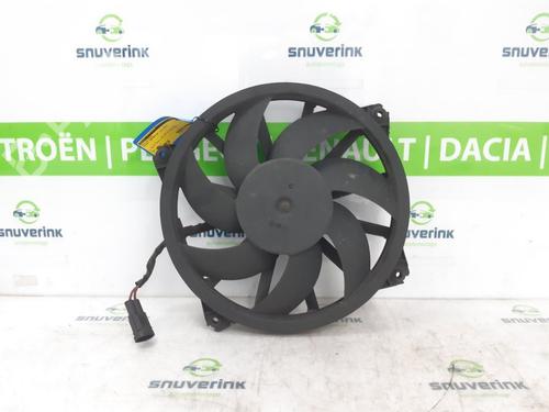 Used Radiator fan Radiator fan 21112178 21112178
