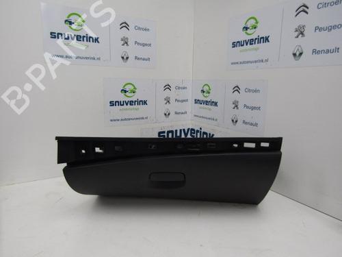 handskerum-renault-megane-iii-hatchback-bz01_-b3_-16-16v-bz1b-bz1h-681080020r-2008-10792619 main image