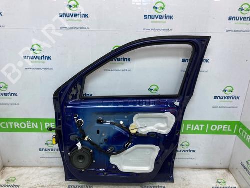 Right front door RENAULT TWINGO III (BCM_, BCA_) 1.0 SCe 70 | BP24300423C3 