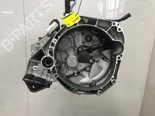 gearbox-dacia-sandero-iii-2021-33696422 main image