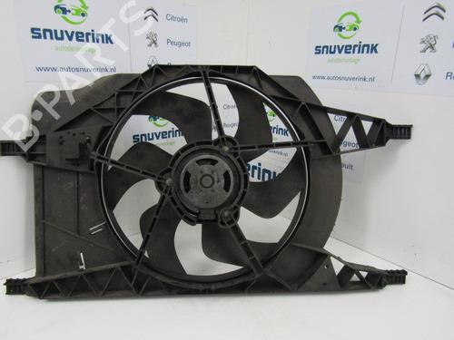 Used Radiator fan Radiator fan 21111497 21111497